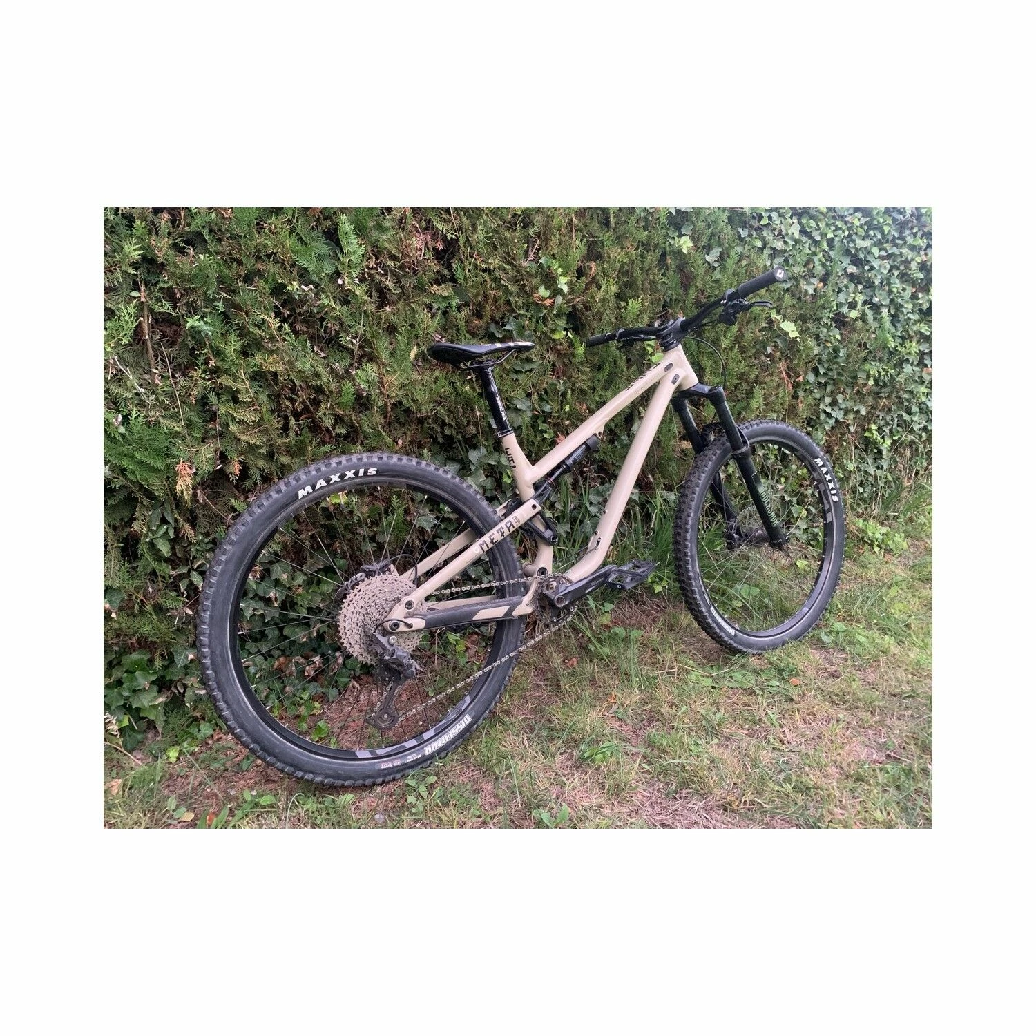 VTT Tout Suspendus Commencal - L - 29'' 3 VTT Tout Suspendus Commencal - L - 29''
