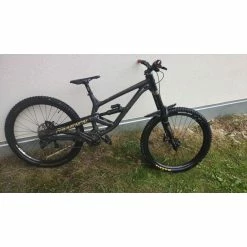 Commencal VTT - L - 27.5'' 11 Commencal VTT - L - 27.5'' -VTT tout suspendus Soldes Magasin vtt dh commencal furious 2019 27 5 4